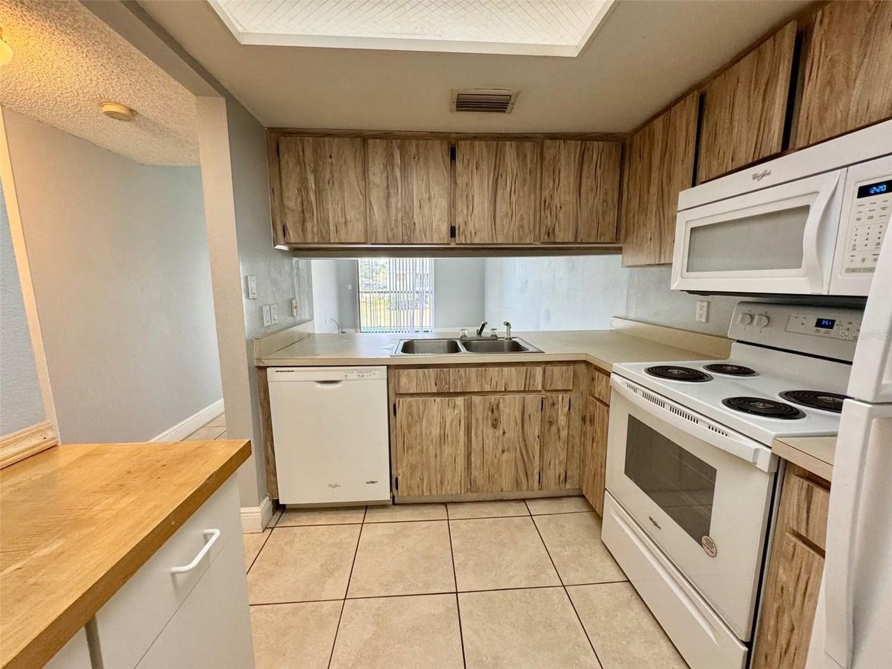 5023 Terrace Palms Cir #202 - Photo 5 of 21