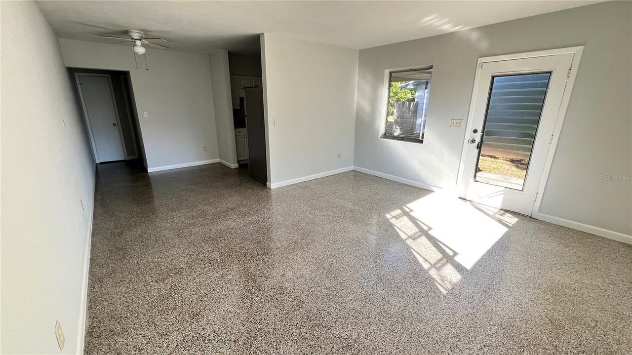 2323 Belmar Dr - Photo 4 of 12