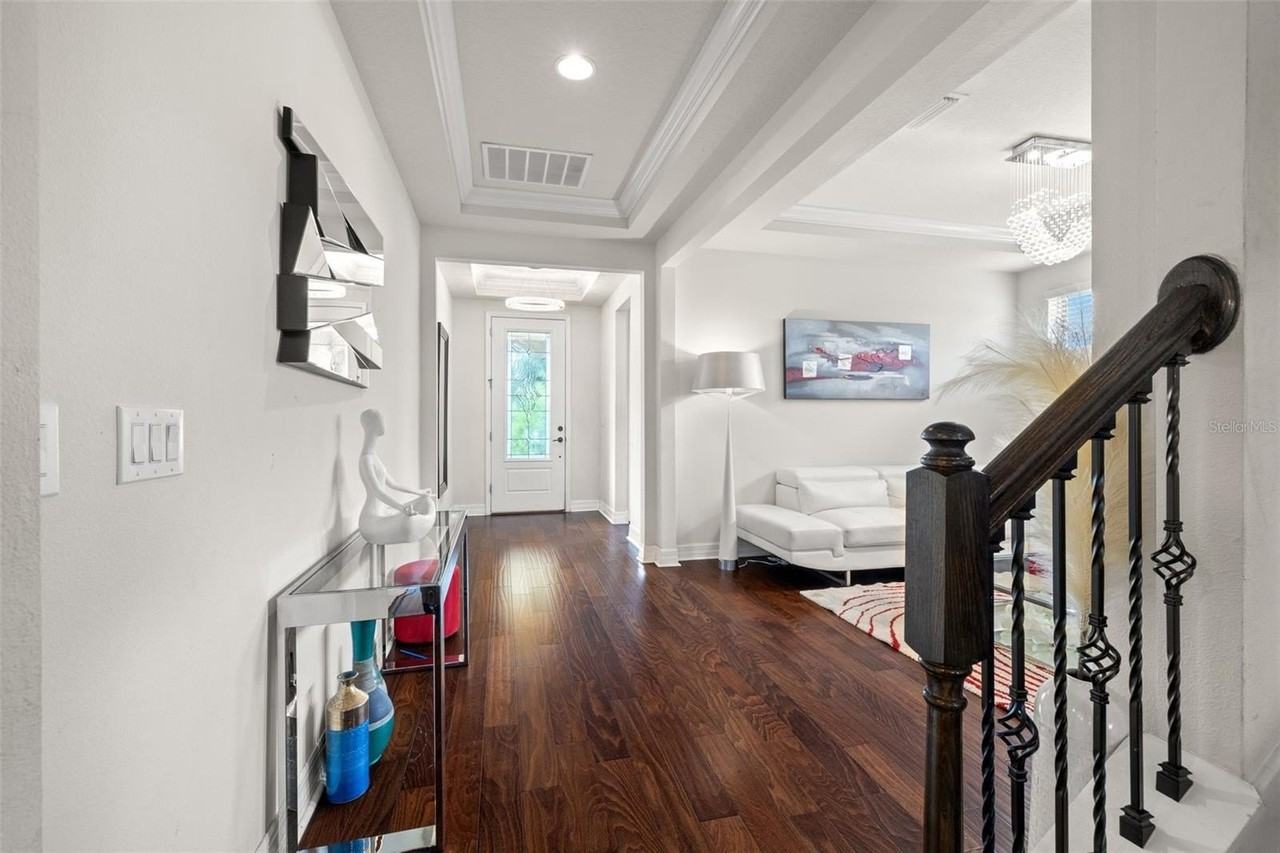 18754 Birchwood Groves Dr - Photo 4 of 32