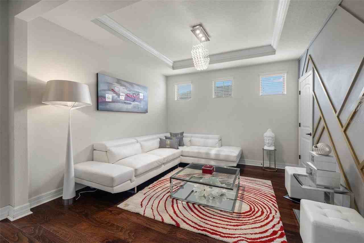 18754 Birchwood Groves Dr - Photo 5 of 32