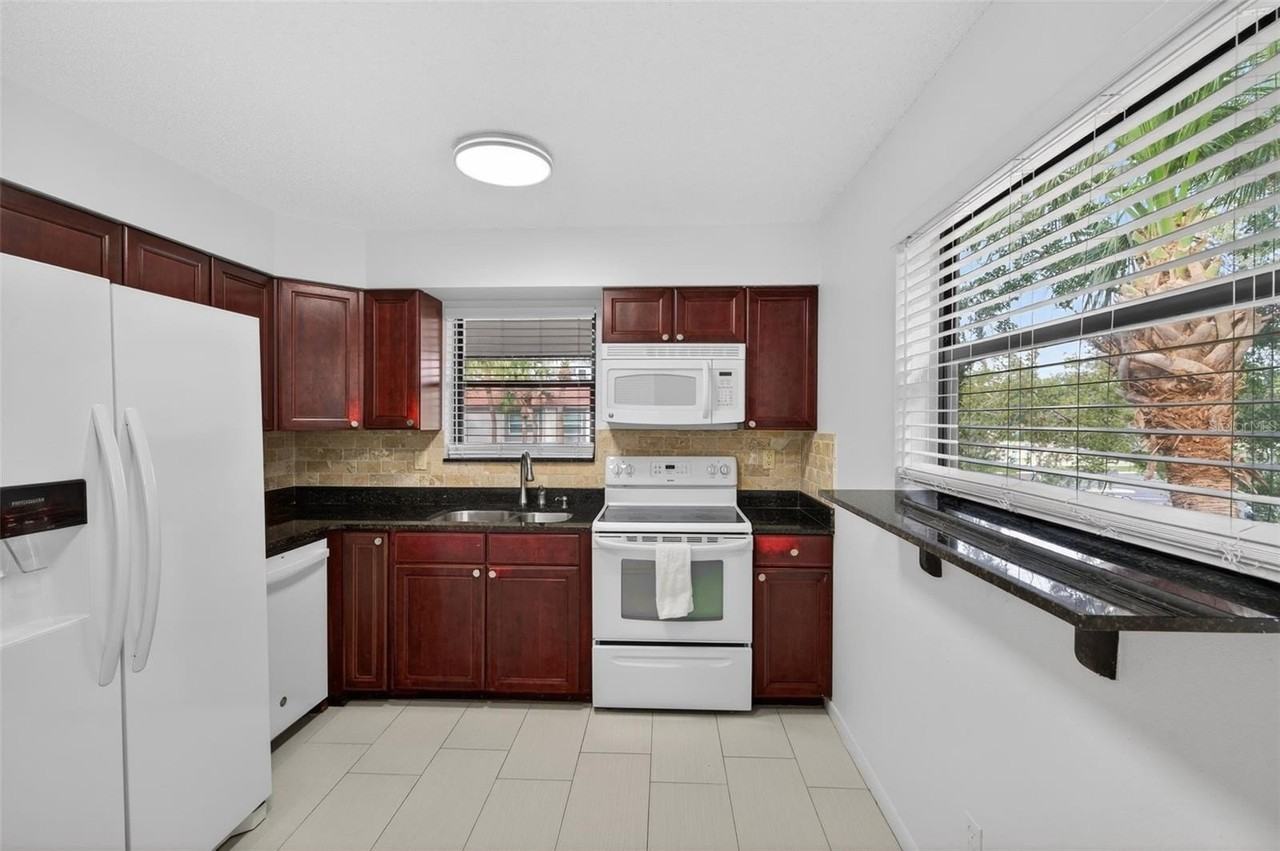 484 Santa Cruz Pl Ne #G - Photo 6 of 50