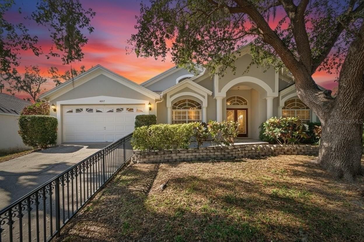 4517 Oak River Cir - Photo 2 of 50