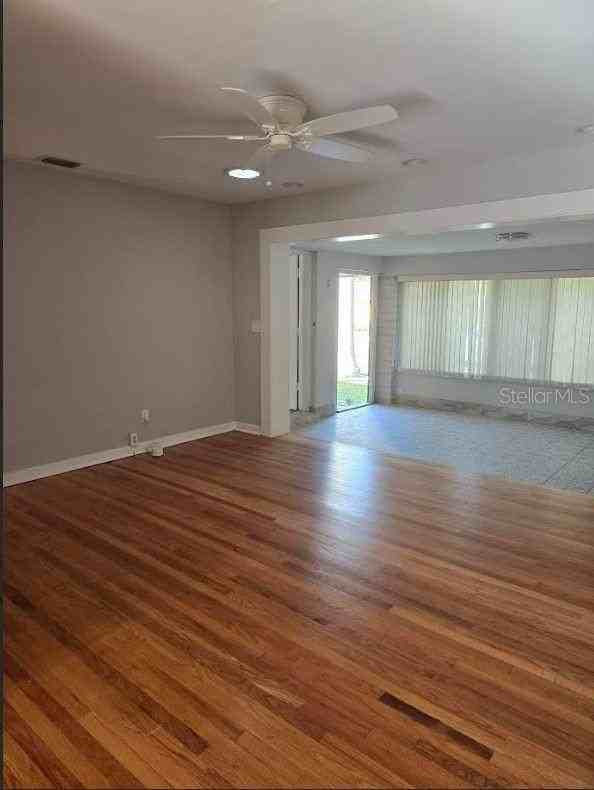 265 Mateo Way Ne - Photo 3 of 19