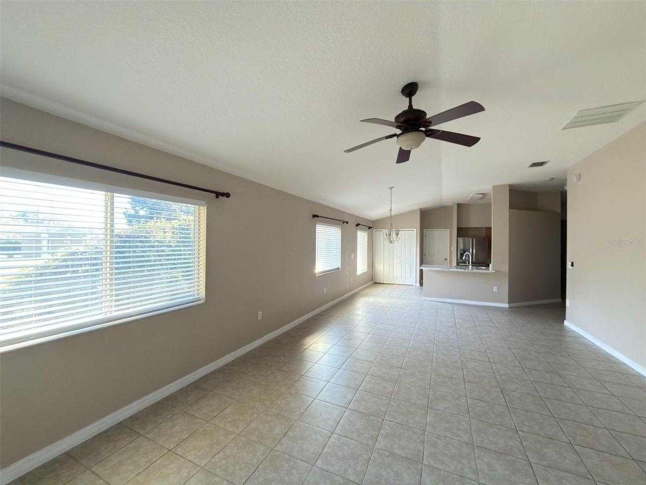 18161 Portside St - Photo 4 of 17