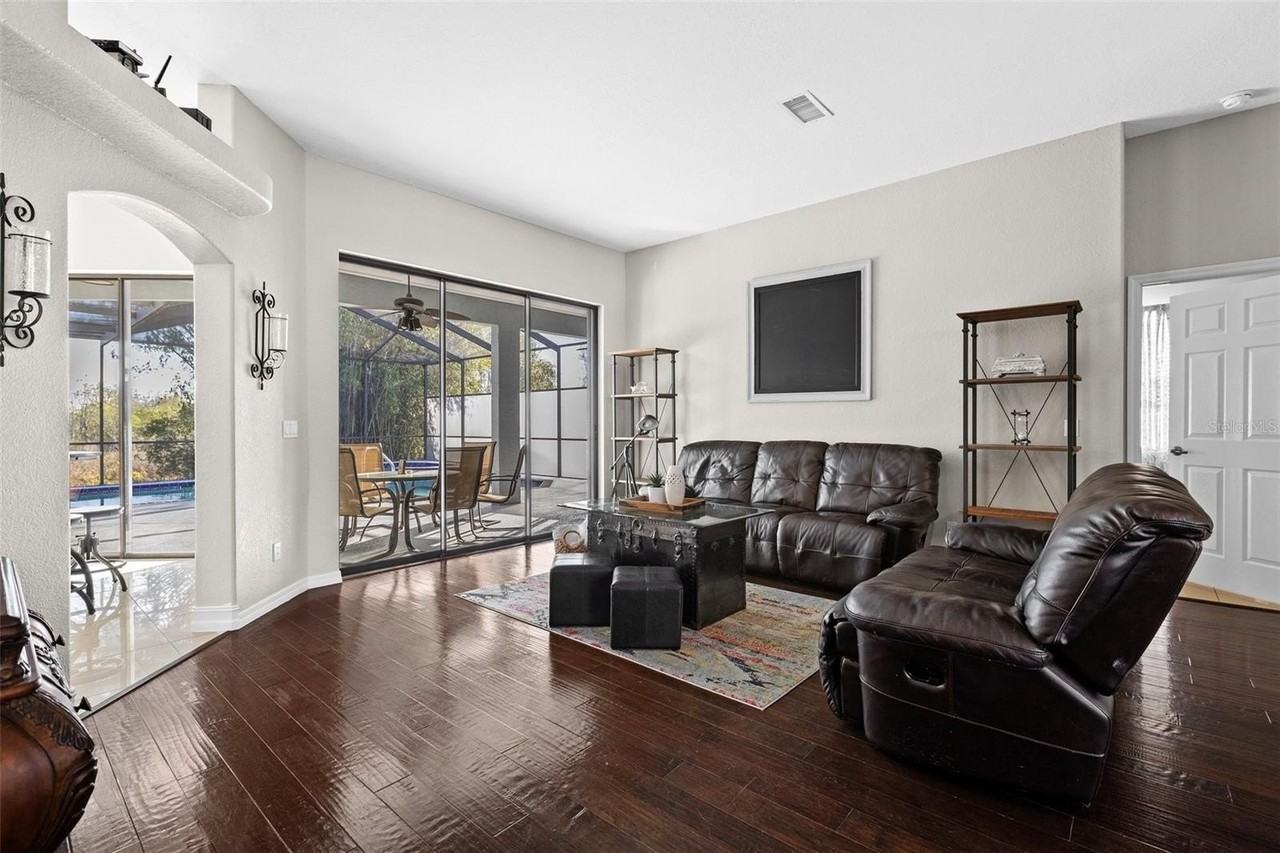 23048 Preserve Ct - Photo 7 of 50