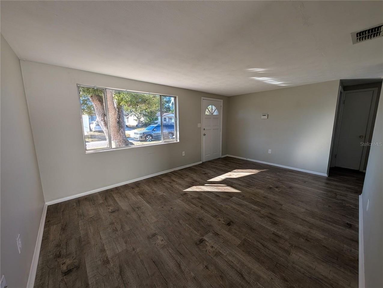 7201 Rhinebeck Dr - Photo 2 of 12