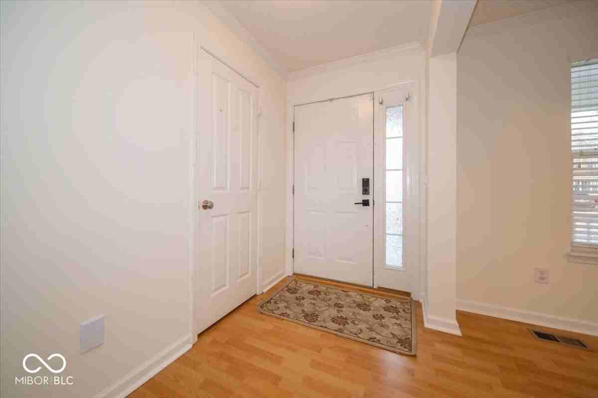 3473 Millbrae Dr - Photo 5 of 37