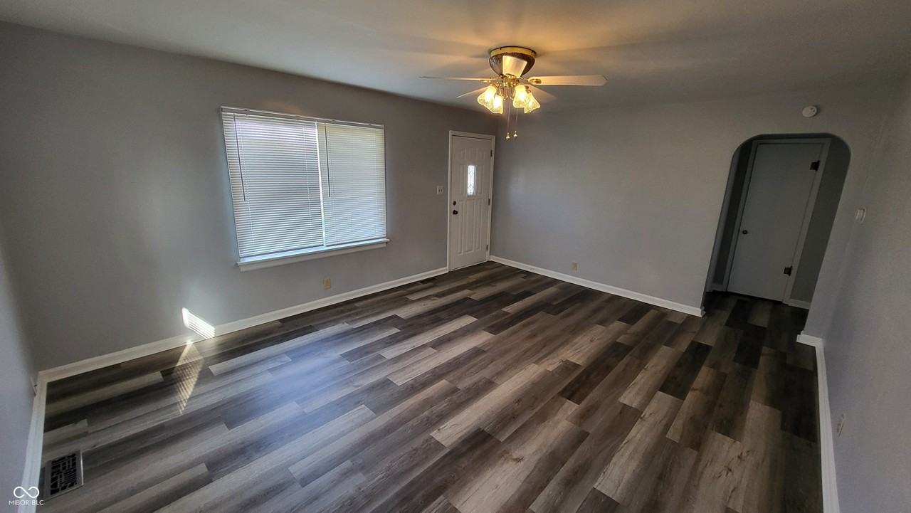 3151 W 18th St - Photo 3 of 16