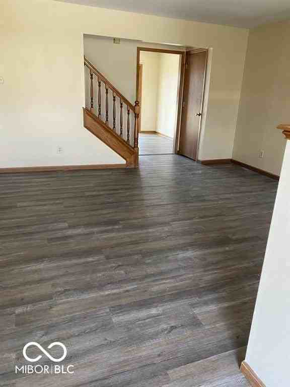 1120 Timber Creek Ln - Photo 2 of 3