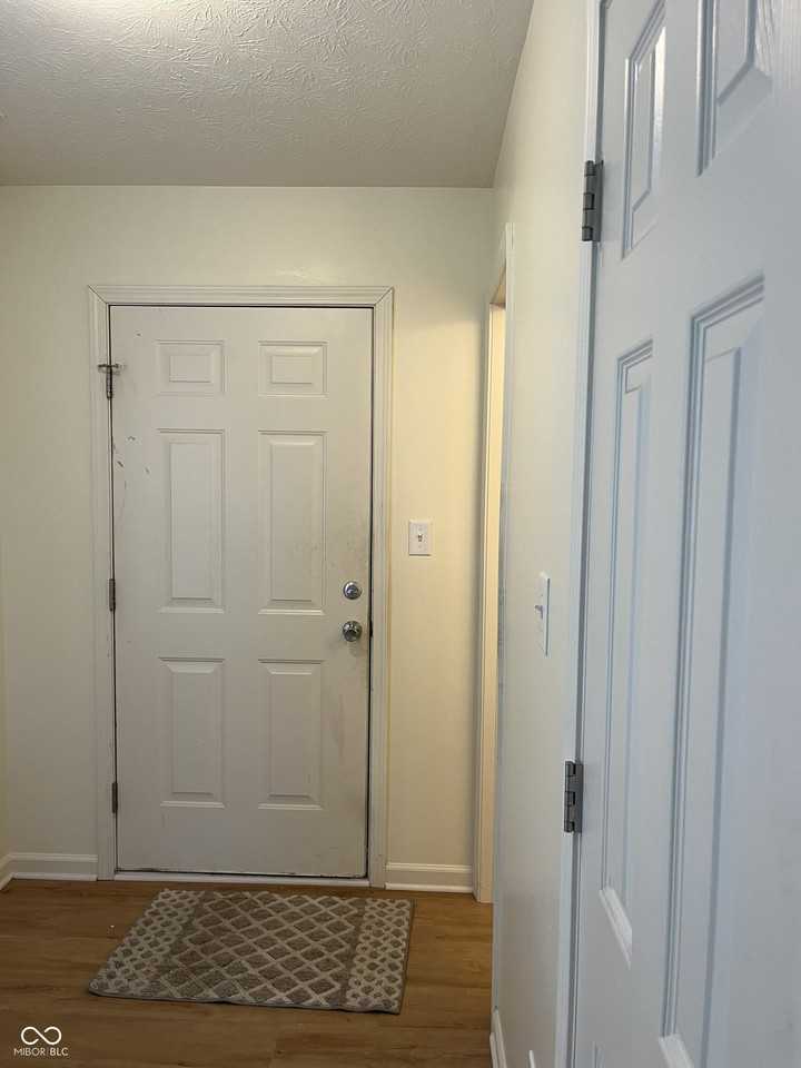 2014 Falcon Ct - Photo 2 of 18