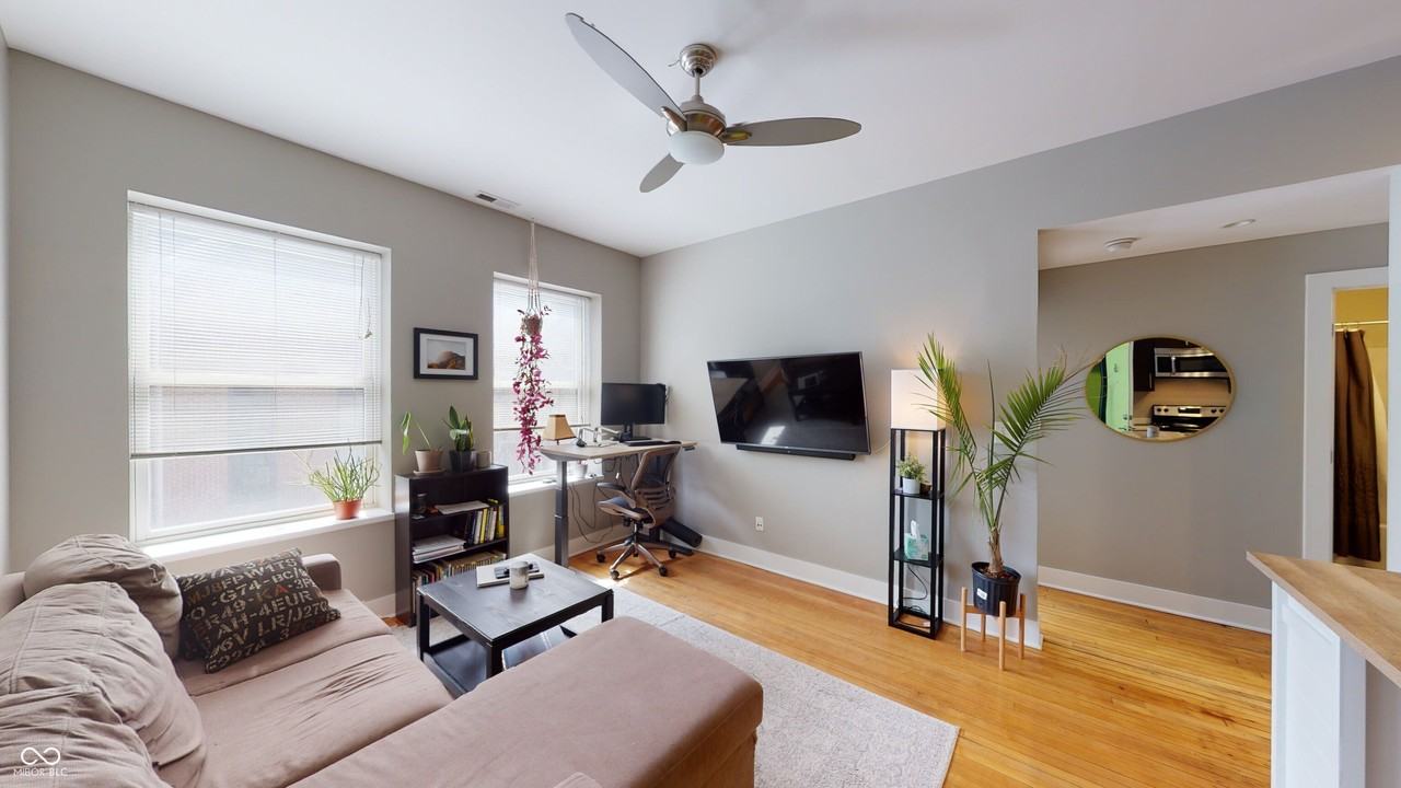 312 E 13th St #5 - Photo 5 of 23