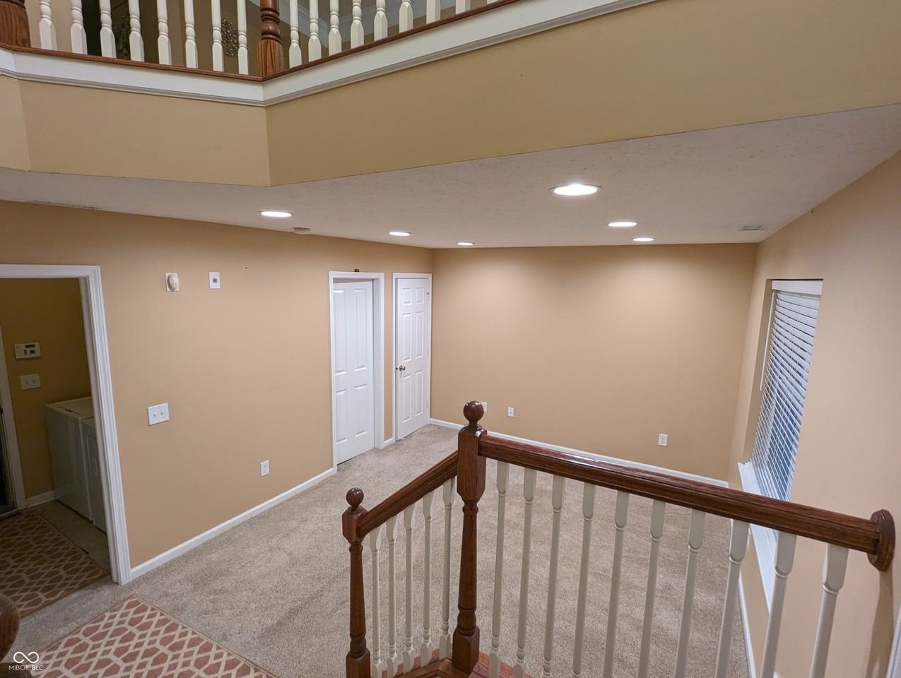 3528 Golden Gate Dr N - Photo 5 of 23