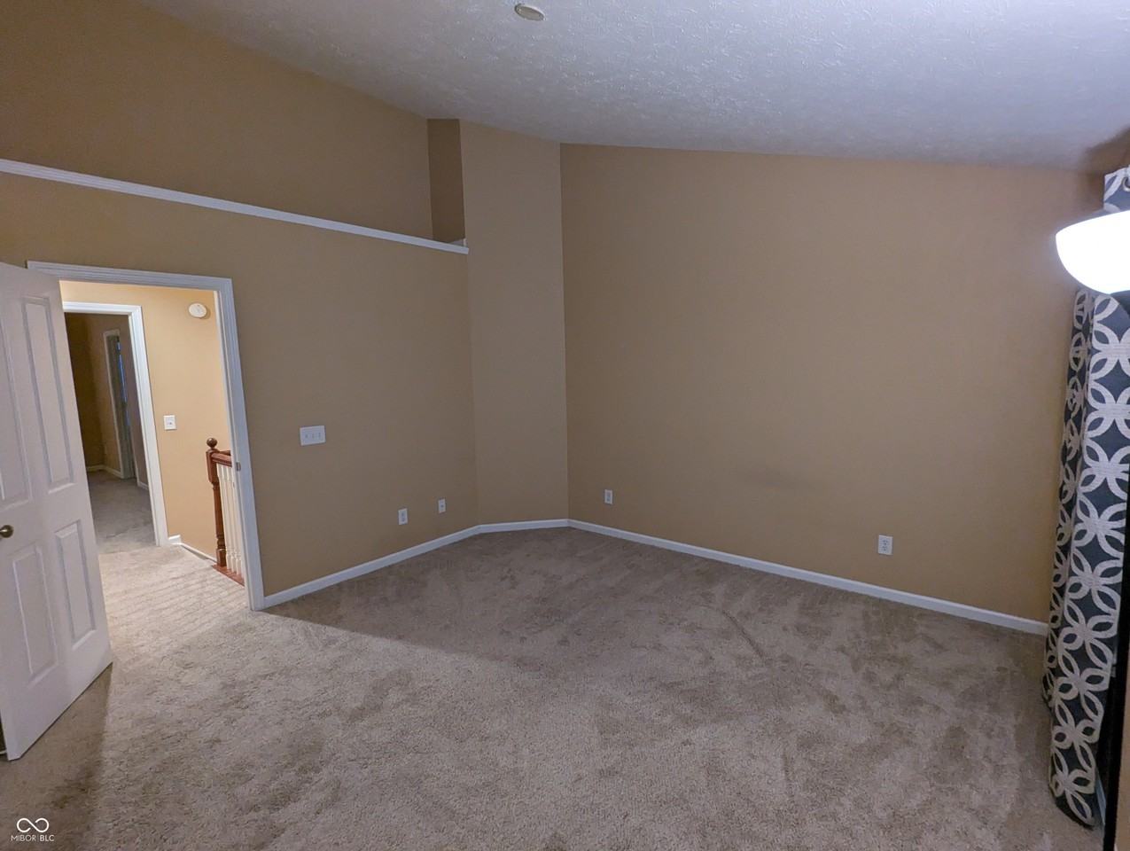 3528 Golden Gate Dr N - Photo 7 of 23