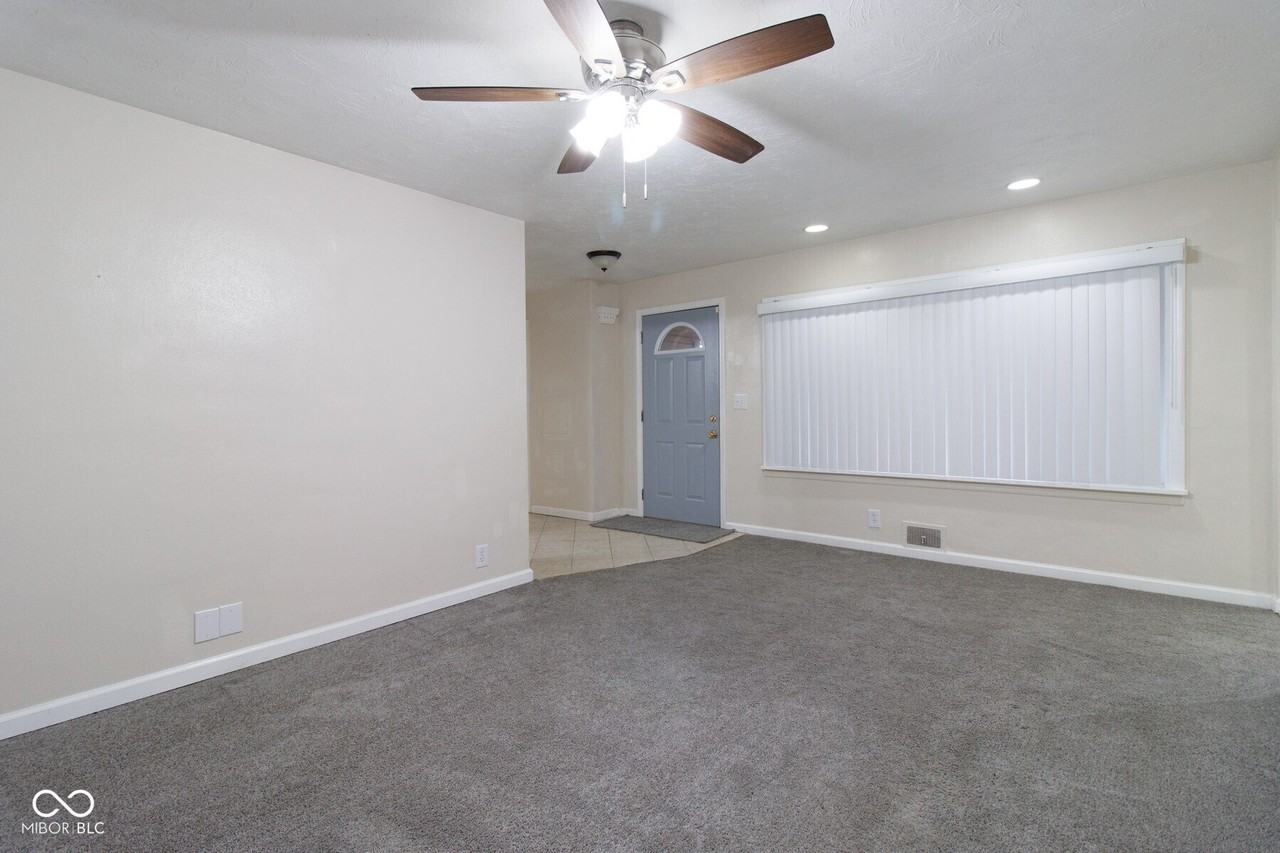 630 Chester St - Photo 4 of 16