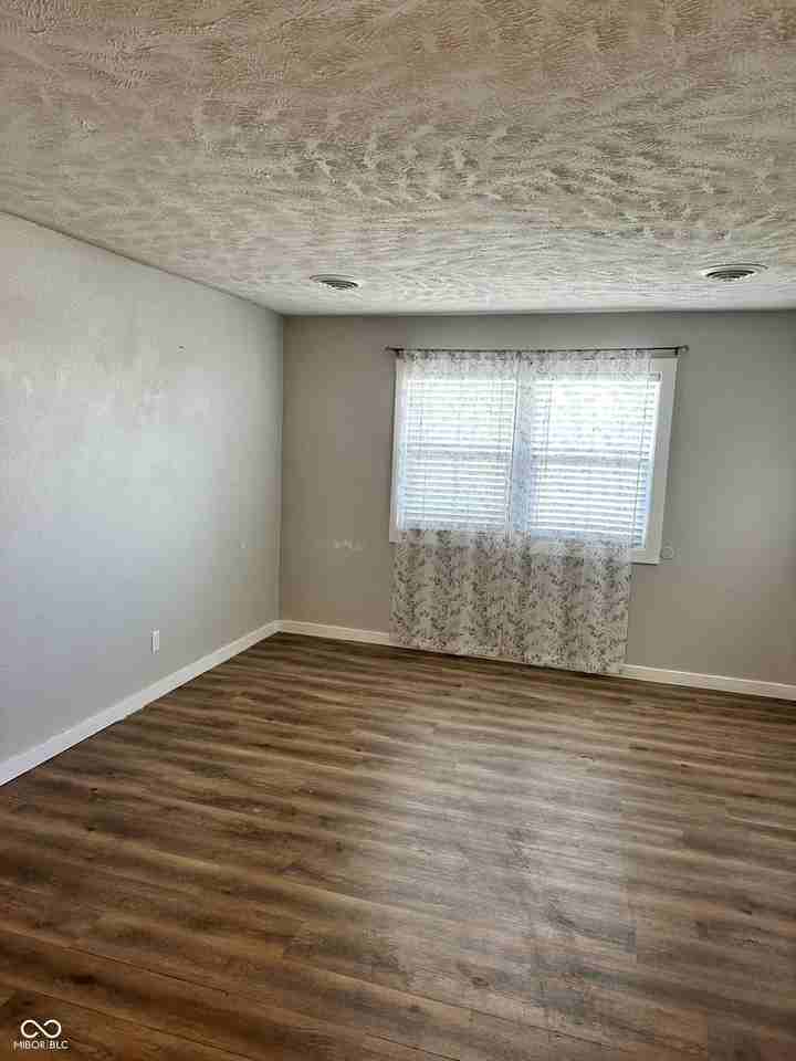 6497 W 300 S - Photo 2 of 9