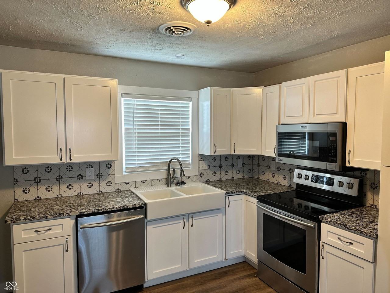 6497 W 300 S - Photo 4 of 9