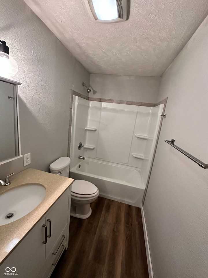 6497 W 300 S - Photo 7 of 9