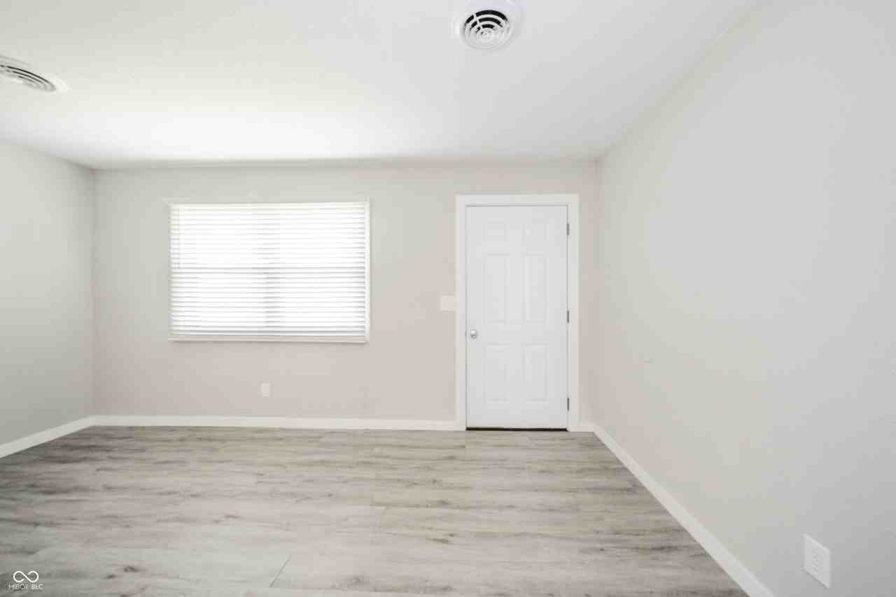 6461 W 300 S - Photo 4 of 19