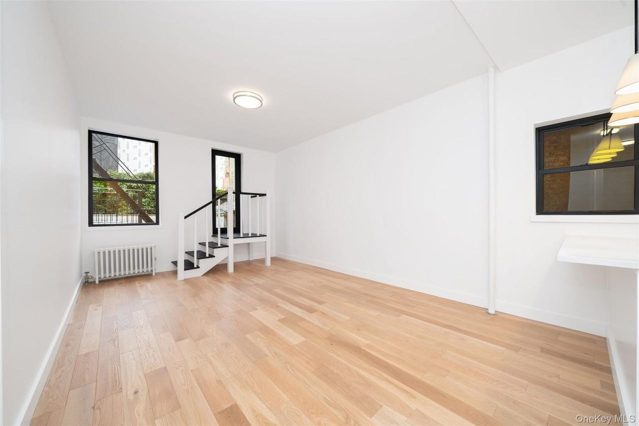 83 E 7th St Apt 2b #2B - Photo 3 of 12