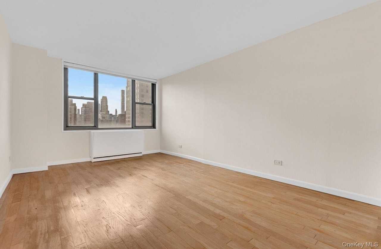 301 E 79th St #28P - Photo 5 of 11