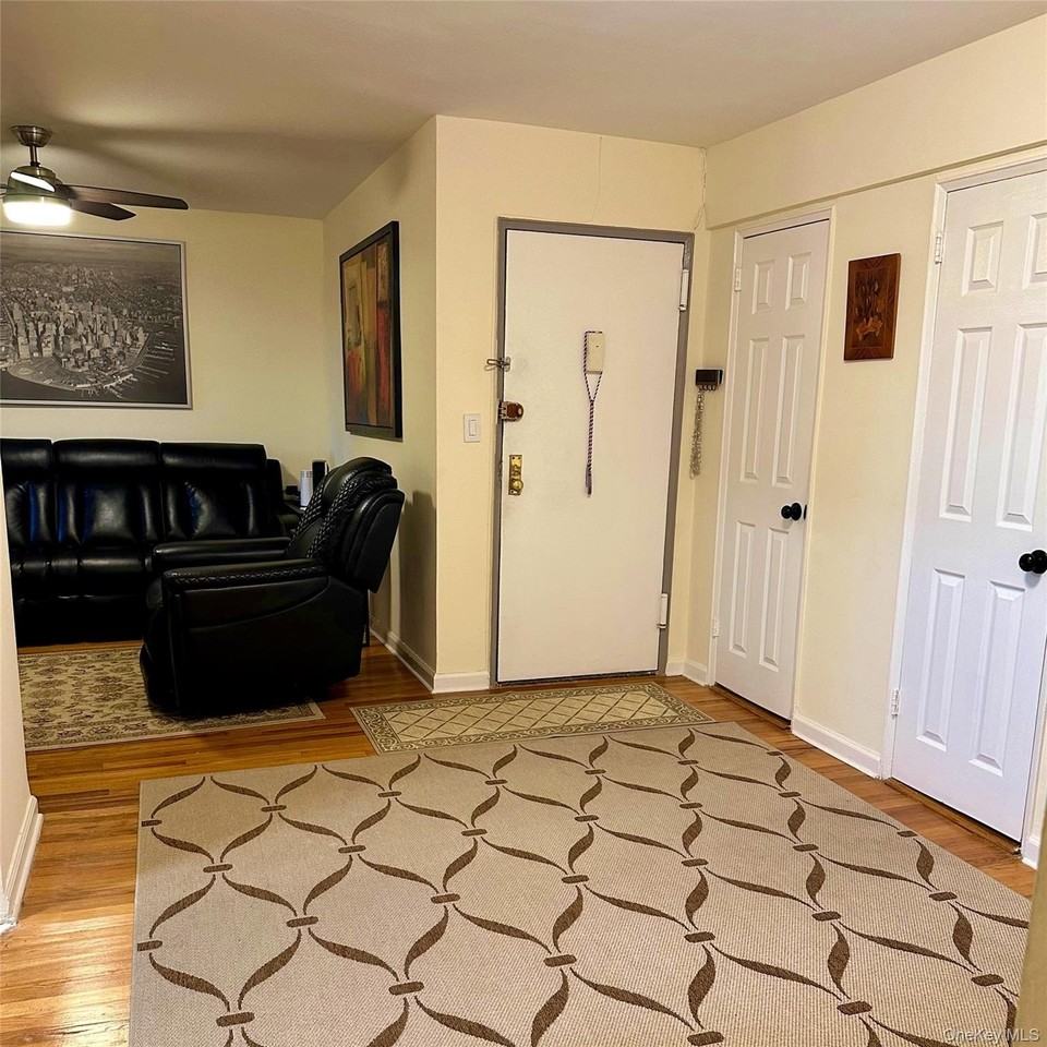 125 Bronx River Rd Apt 7k #7K - Photo 4 of 14