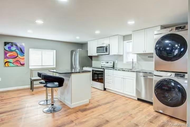 8 Carl Pl Unit 4 #4 - Photo 6 of 17