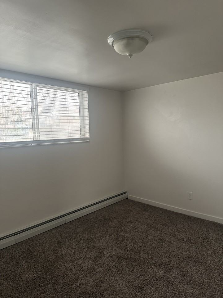 954 - 960 E 200 S - BKH - Photo 5 of 24