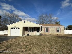 185 Ravenwood Blvd - Photo 1 of 1