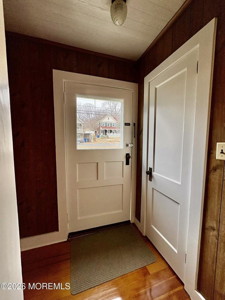 121 Navesink Ave - Photo 4 of 25