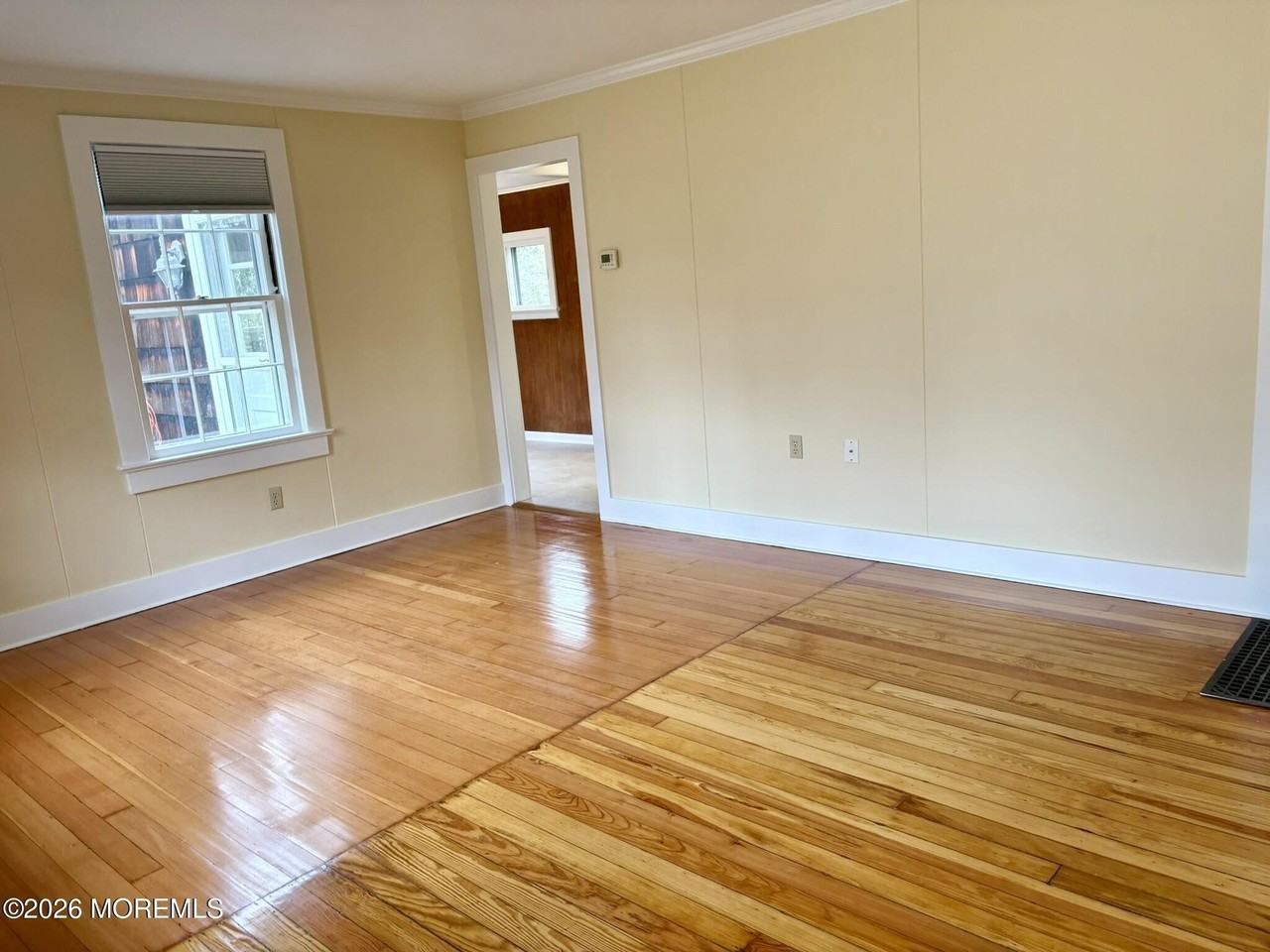 121 Navesink Ave - Photo 6 of 25