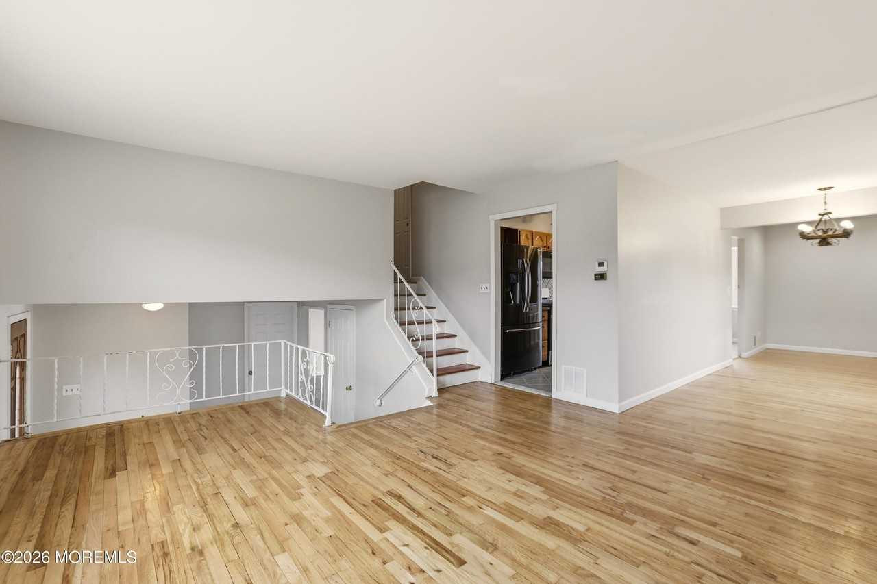 58 Forest Dr - Photo 6 of 12