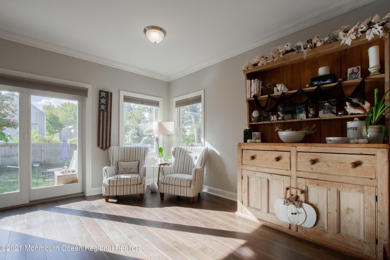 41 Bank St - Photo 7 of 23