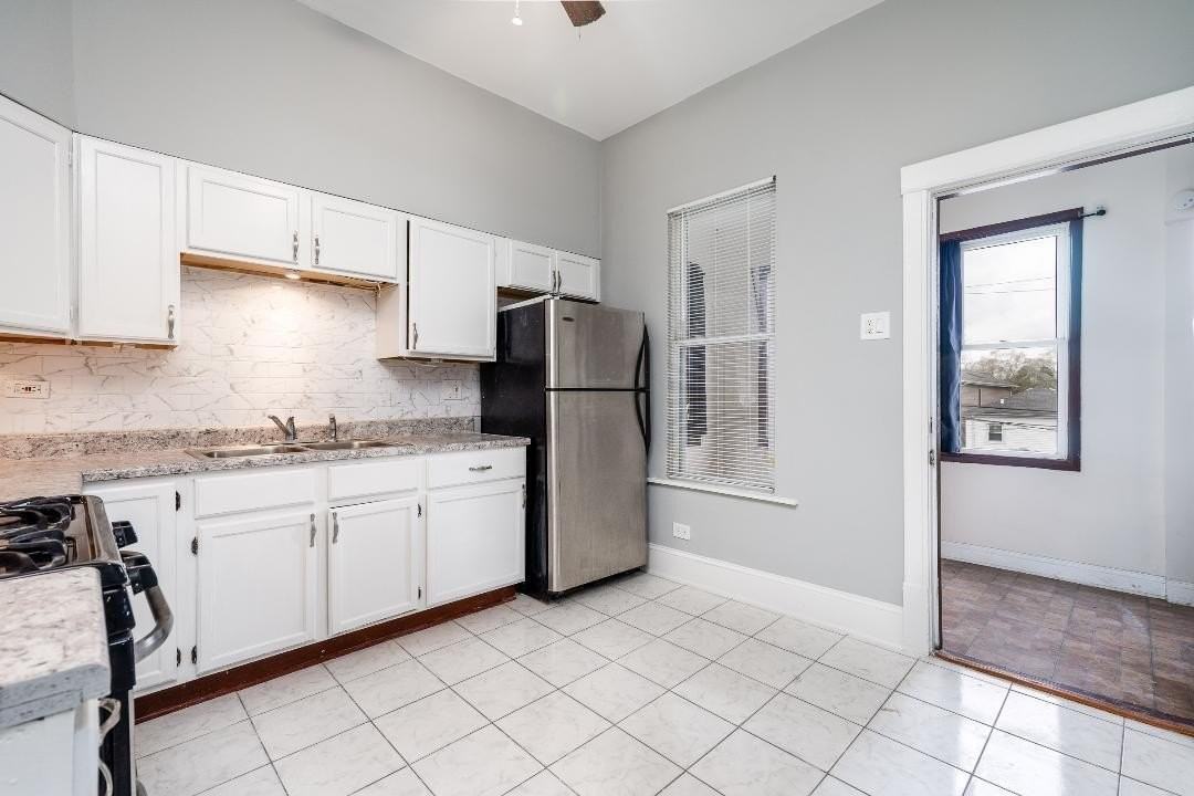 4326 N Avers Ave Apt 2 #2 - Photo 7 of 18