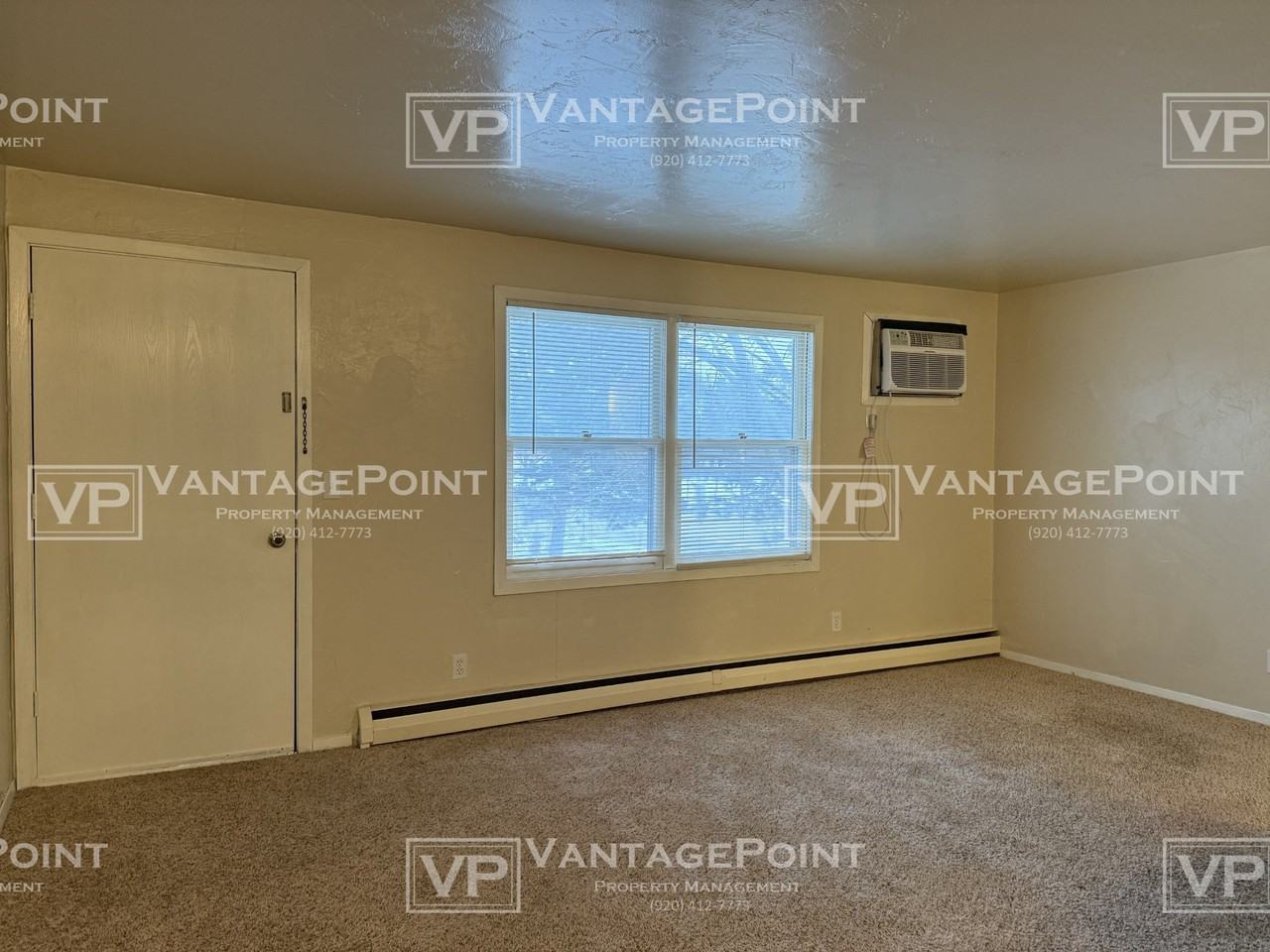 510 Spinnaker Lane - Photo 3 of 12