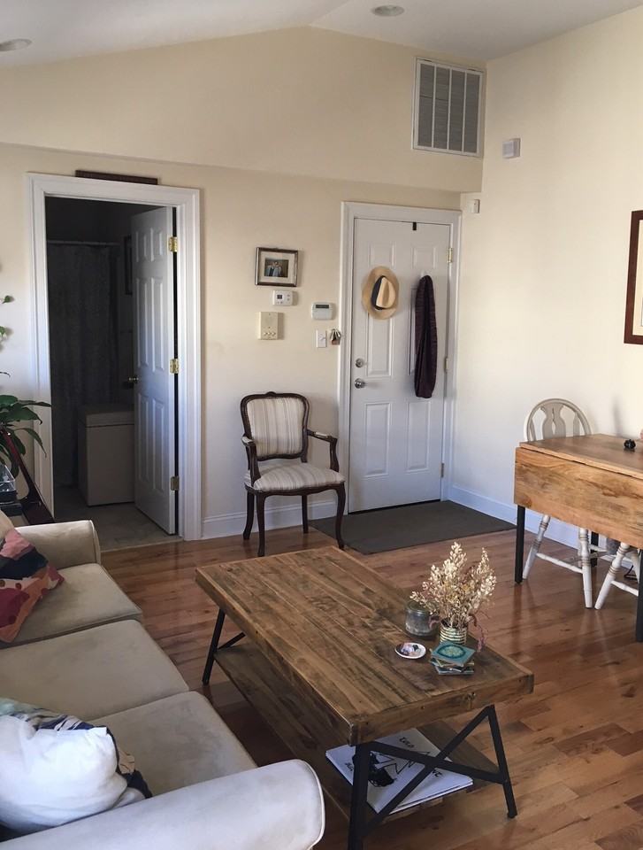 1626 Mt. Vernon St. - Photo 3 of 15