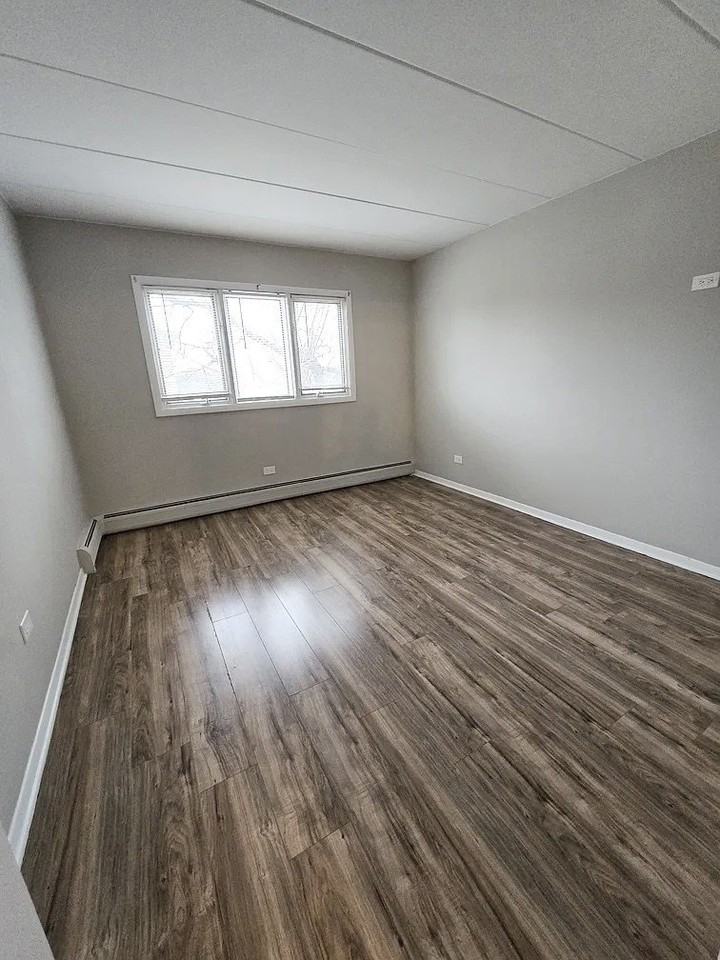 4754 W 101st St Apt 7b #7B - Photo 6 of 10