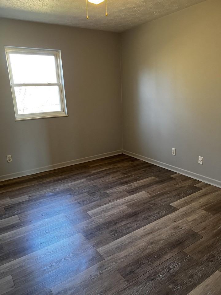 Inskip Rd @@ - 5017 - Photo 3 of 13