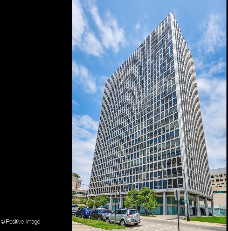 330 W Diversey Pkwy Apt 2701 #2701 - Photo 2 of 29