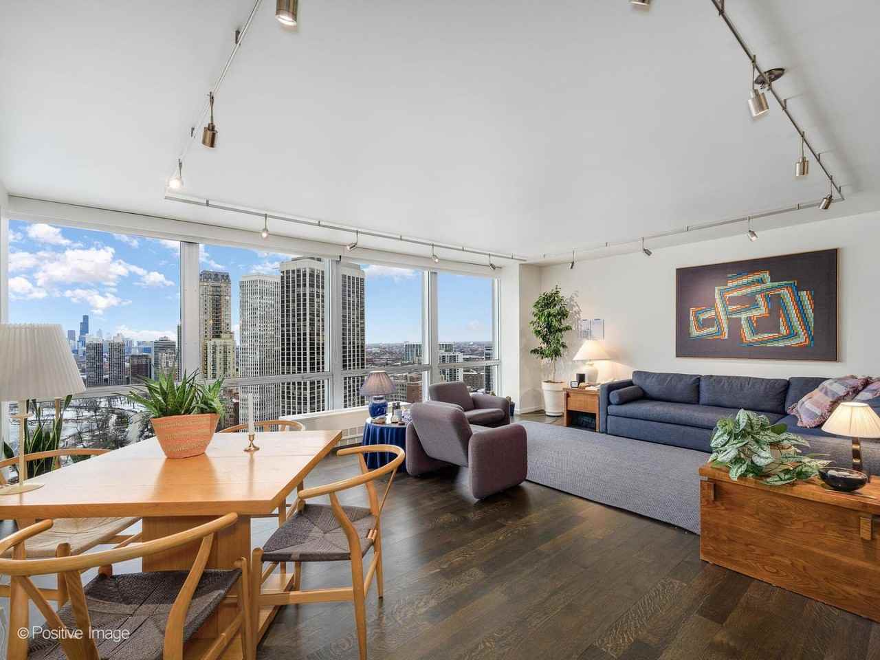 330 W Diversey Pkwy Apt 2701 #2701 - Photo 5 of 29