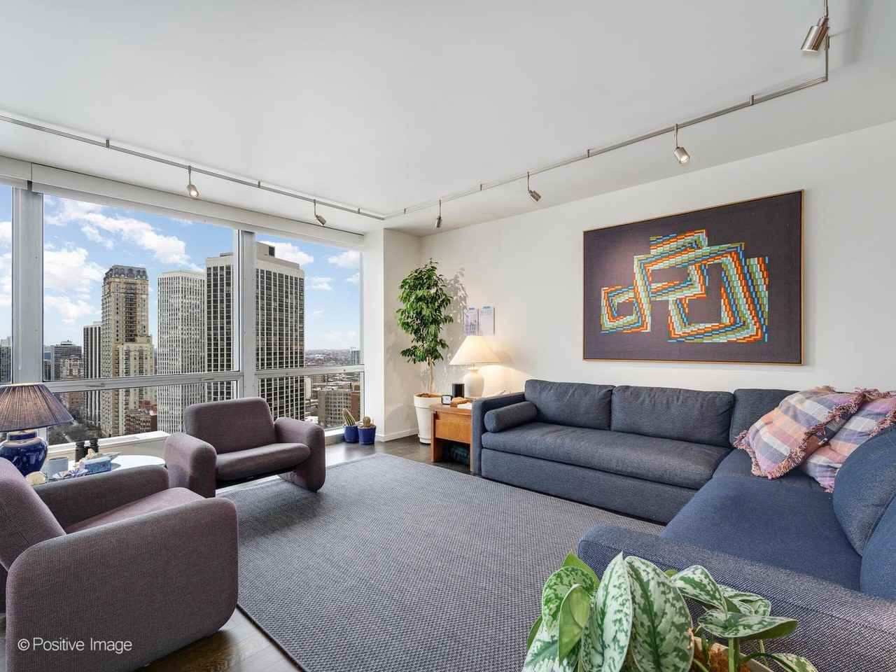 330 W Diversey Pkwy Apt 2701 #2701 - Photo 7 of 29