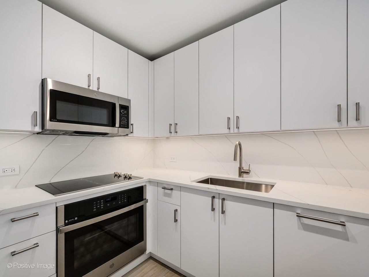 340 W Diversey Pkwy Apt 2616 #2616 - Photo 6 of 19