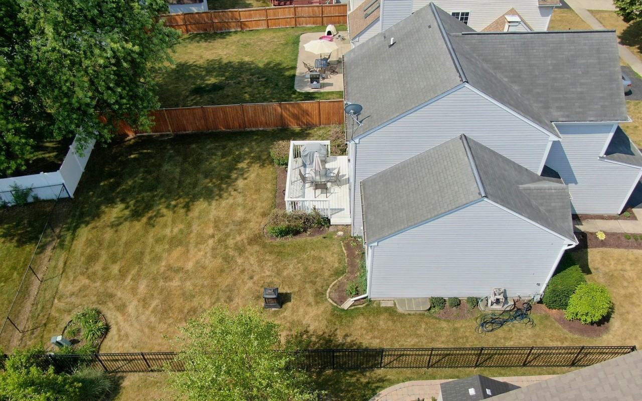 549 Ivory Ln - Photo 6 of 24