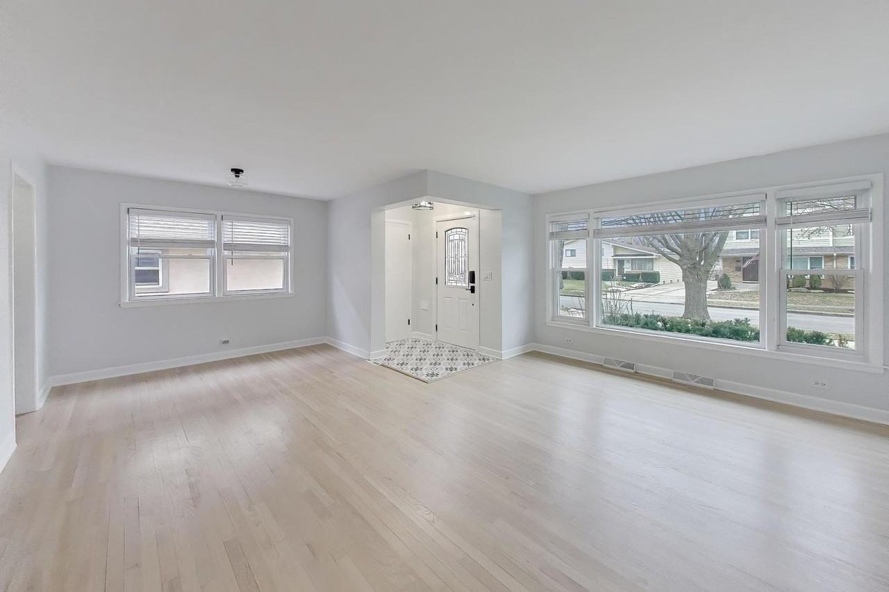 710 S Hawthorne Ave - Photo 4 of 40