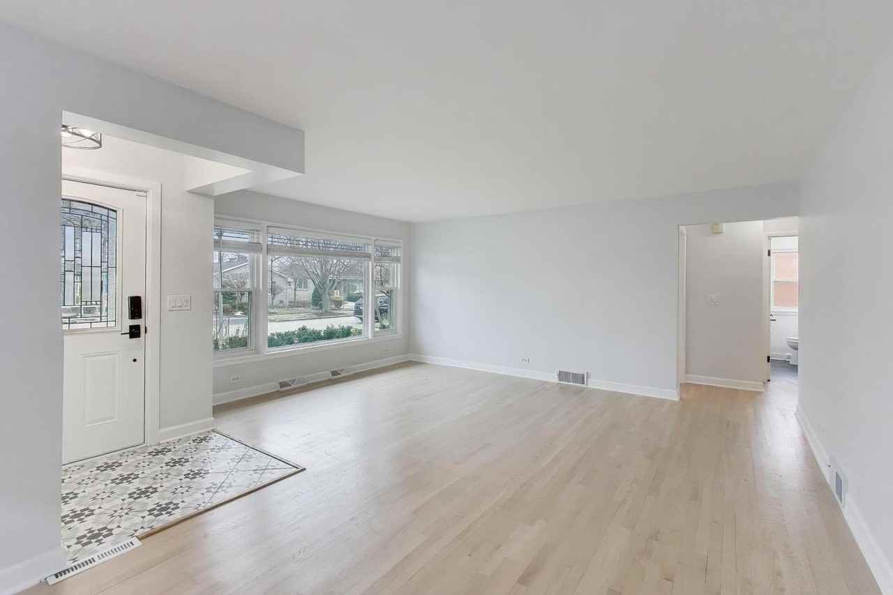 710 S Hawthorne Ave - Photo 7 of 40