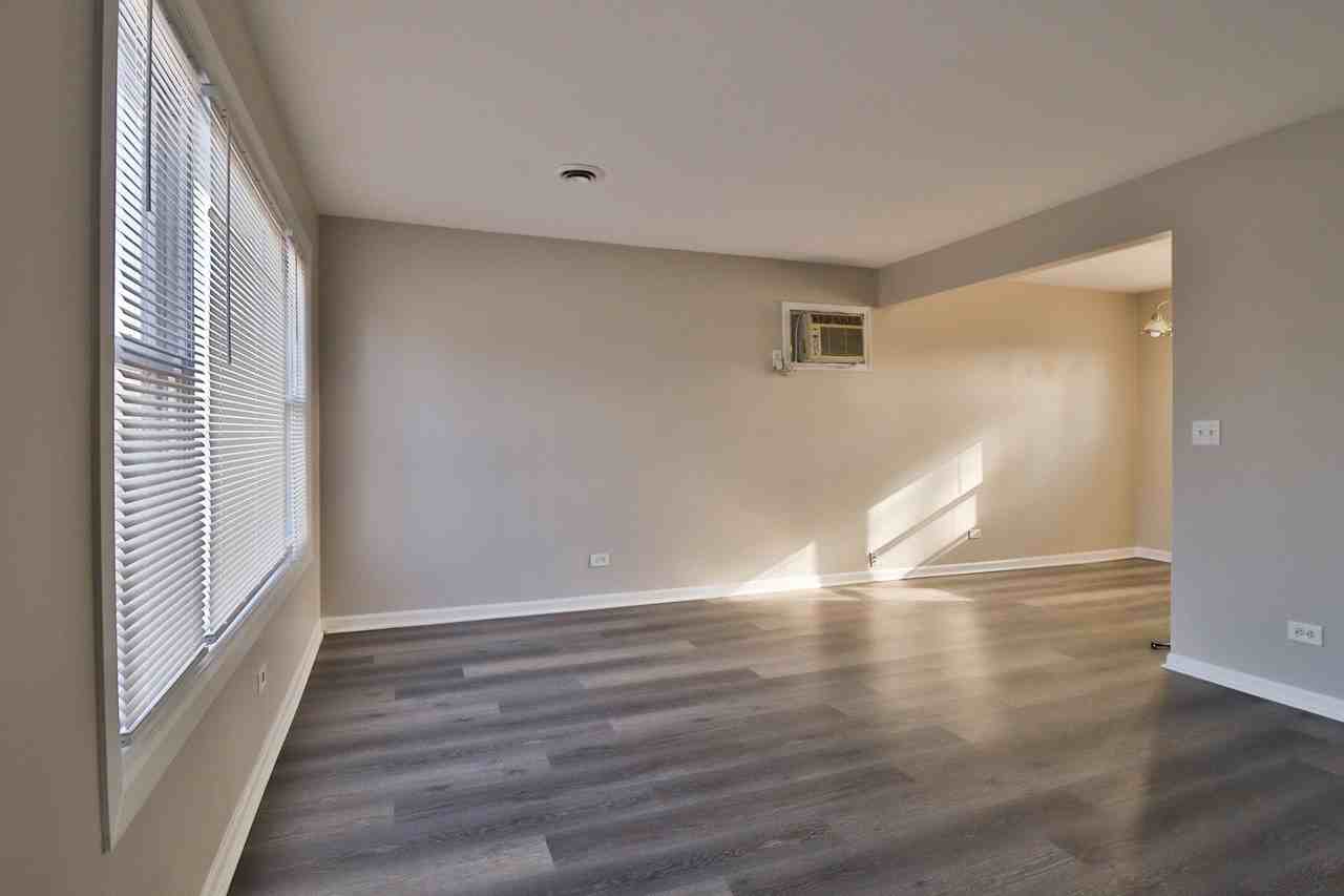 111 E 13th St - Photo 2 of 20