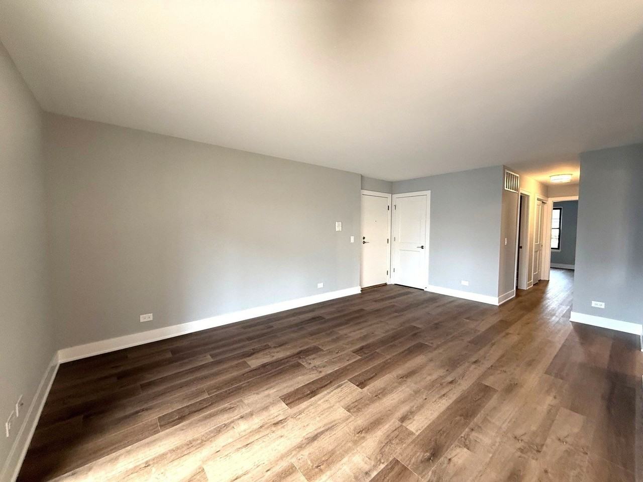 1221 Sandhurst Ct Unit C1 #C1 - Photo 4 of 22