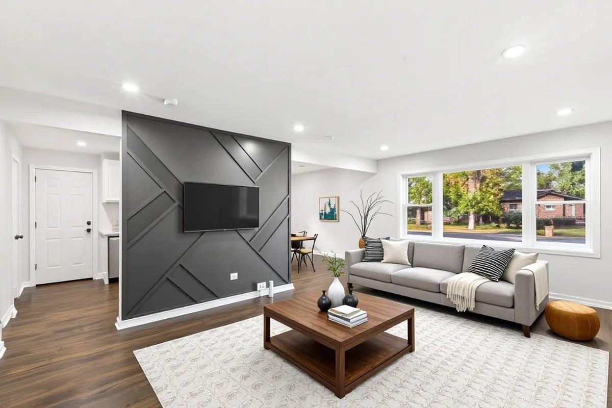 15041 Irving Ave - Photo 3 of 22