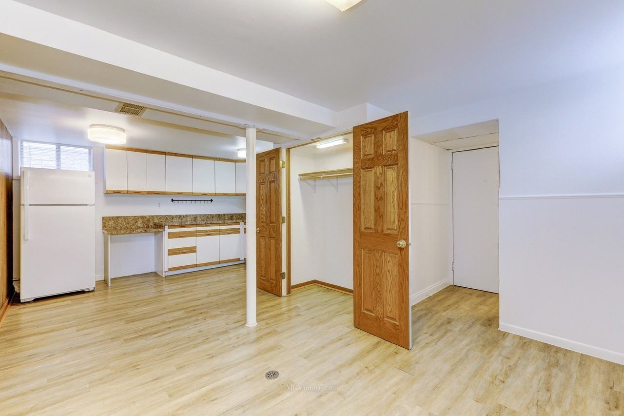 512 Porter St Apt B #B - Photo 2 of 17