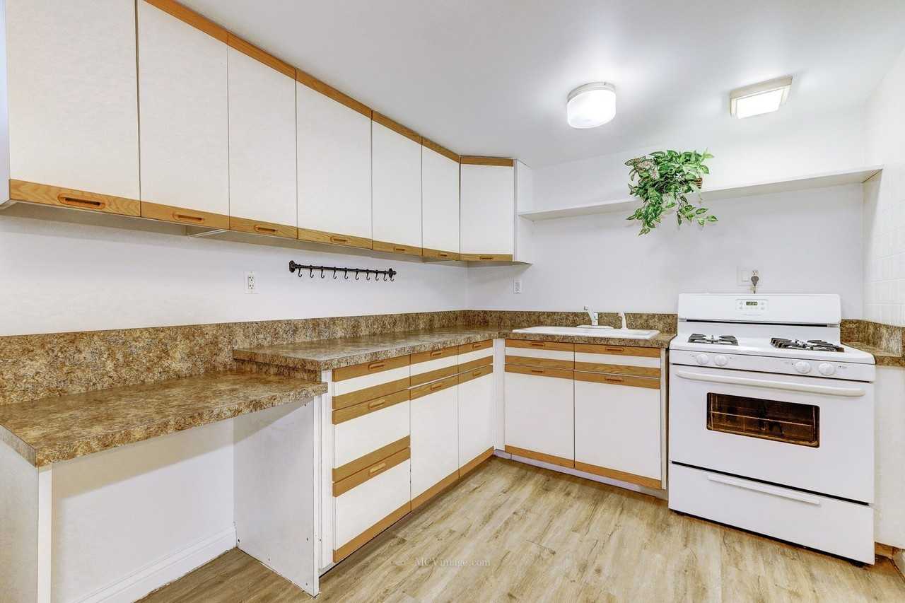 512 Porter St Apt B #B - Photo 5 of 17