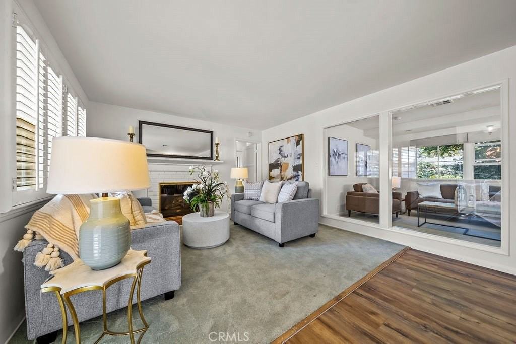 1135 Coronet Ave - Photo 5 of 36